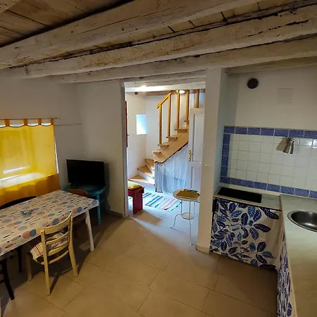 Mirjana Apartamento *